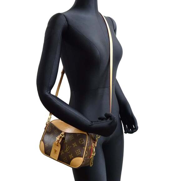 Louis Vuitton Deauville Mini Women's Handbag M45528 (Discontinued) Monogram B... - Picture 8 of 10